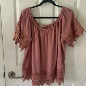 Iris pink blouse with eyelet lace sleeves and trim detail size 1X